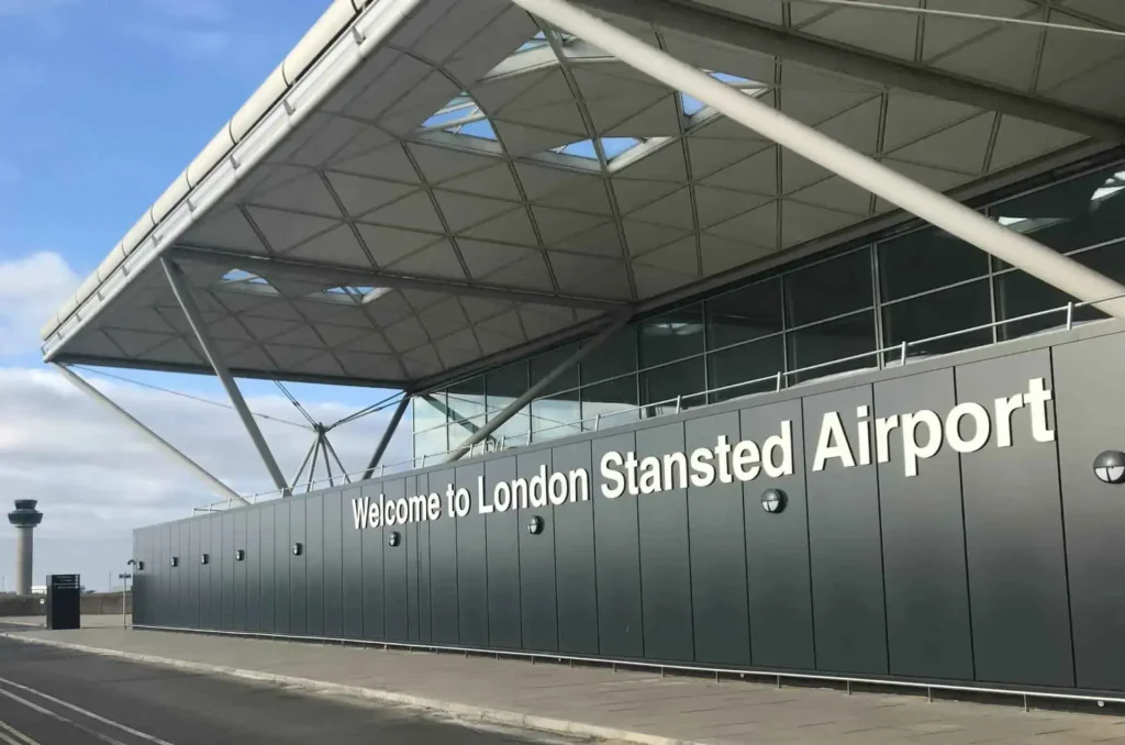 Stansted Airport Transfers Hindhead