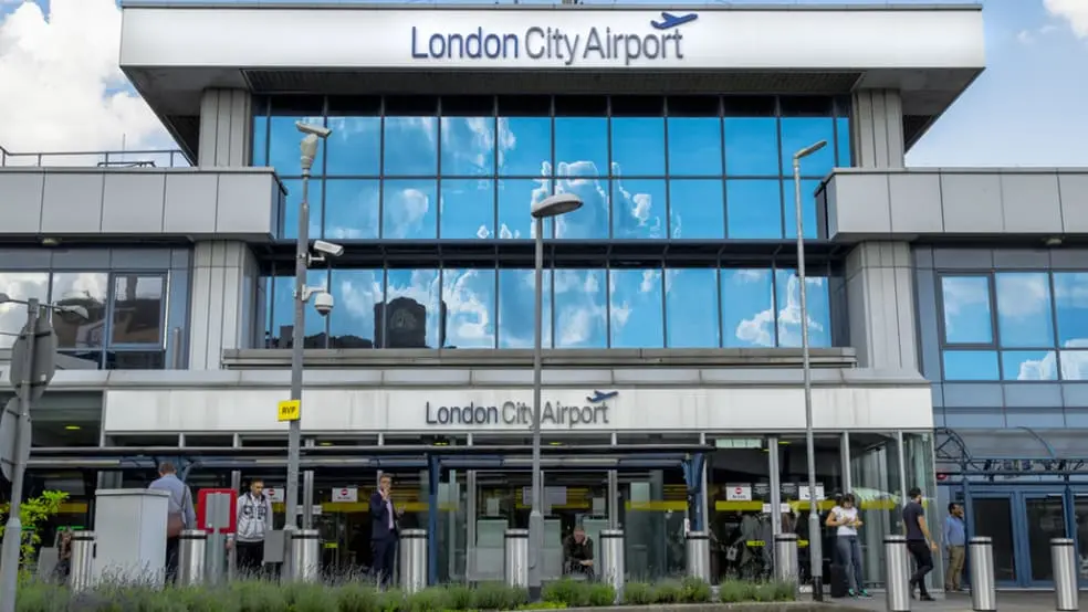 London City Airport Transfers Hindhead